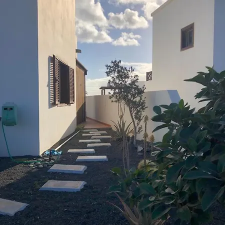 Tabaiba Lanzarote Vila
